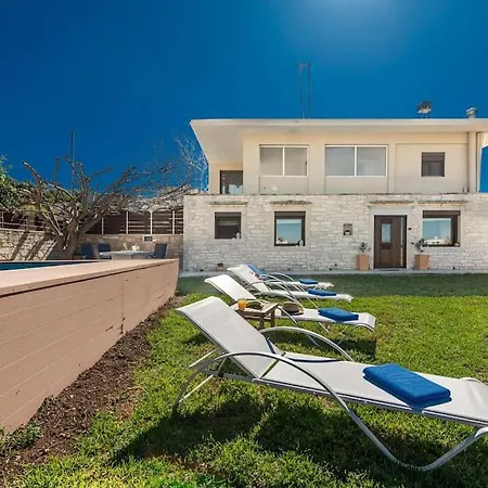 Stone With Private Pool Alfa