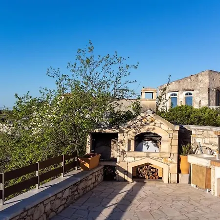 Stone With Private Pool *