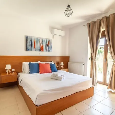 Villa Stone With Private Pool