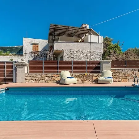 Villa Stone With Private Pool Alfa