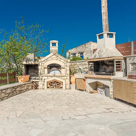 Stone With Private Pool Villa Alfa