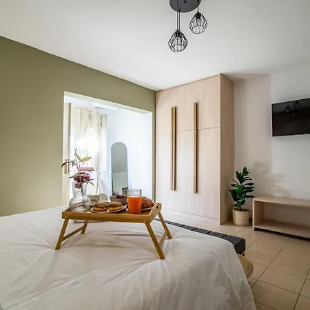 Stone With Private Pool Villa Alfa