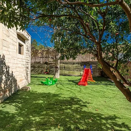Vilă Stone With Private Pool *